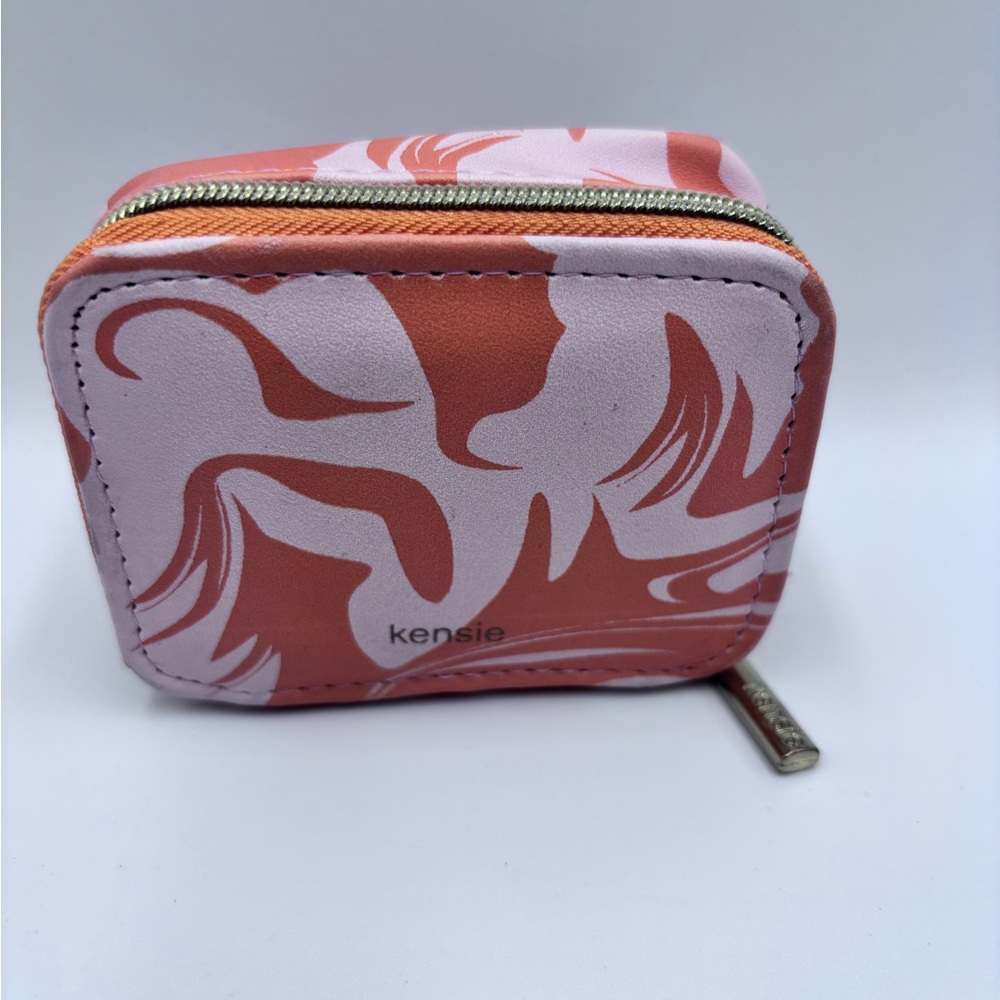 KENSIE PILL CASE WITH 8 SECTION ORGANIZER ORANGE SWIRL 2 1/2 X 3 1/4 NWT